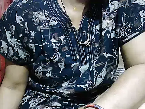 Snapshot of RukminiNew chatting on June 17, 11:23 am RukminiNew online show from June 17, 11:23 am