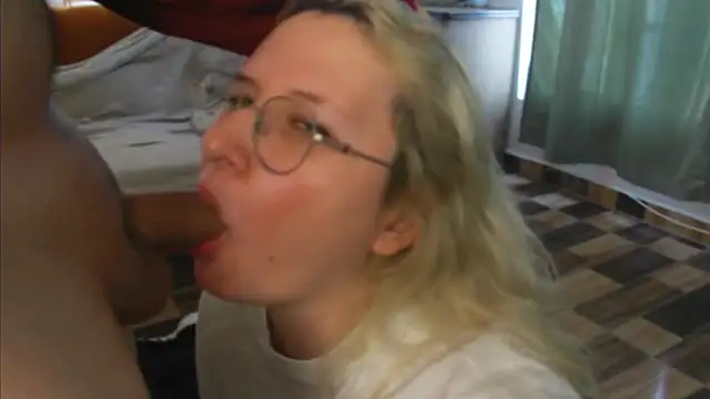 Snapshot of andycherry_secrets_ chatting on April 12, 2:55 pm andycherry secrets online show from April 12, 2:55 pm