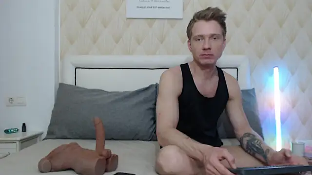 redheadxxl online show from March 22, 5:38 pm