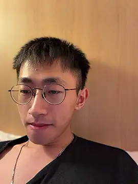 lewdAboyKawaii online show from May 28, 3:42 pm