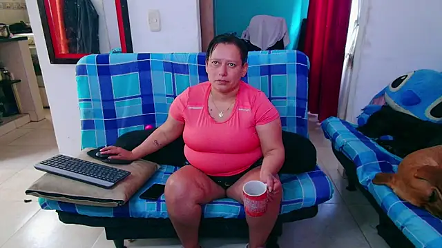 Diana Lozano online show from July 16, 1:50 pm