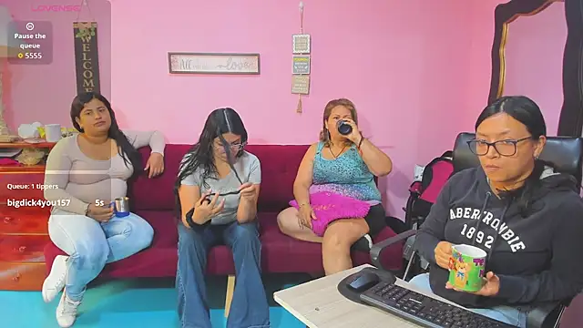 lesbiancuple online show from November 26, 1:12 pm