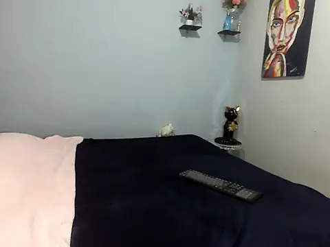 Kinky FootFall online show from February 6, 3:33 am