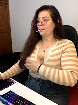 kayortiiz online show from December 3, 2:19 am