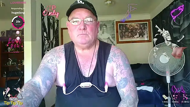 Snapshot of HOTANAL chatting on May 28, 3:15 am HOTANAL online show from May 28, 3:15 am