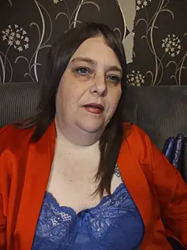 HouseWifeWhore Milf online show from July 6, 12:51 am