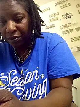 Snapshot of markquanna chatting on July 2, 12:54 am markquanna online show from July 2, 12:54 am