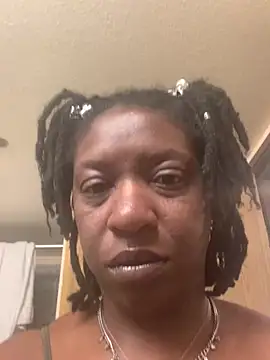 Snapshot of markquanna chatting on July 24, 3:32 pm markquanna online show from July 24, 3:32 pm