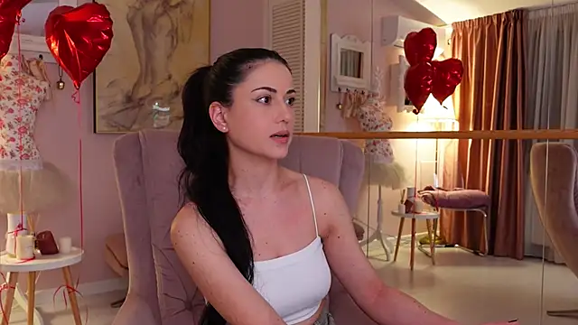 OliviaSirena online show from February 26, 10:31 pm