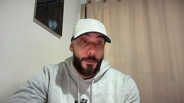 romeolovedark online show from March 27, 5:57 am