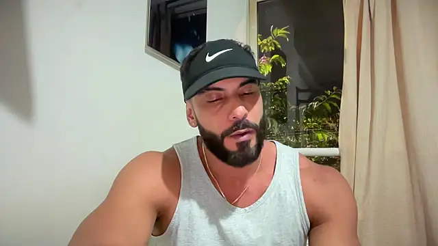 romeolovedark online show from April 12, 4:06 am