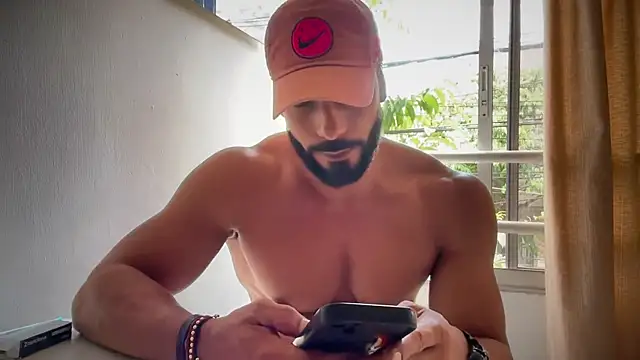 Snapshot of romeolovedark chatting on July 5, 7:21 pm romeolovedark online show from July 5, 7:21 pm