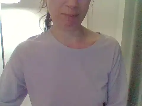 Snapshot of Moi_Lina chatting on June 13, 11:57 pm Moi Lina online show from June 13, 11:57 pm