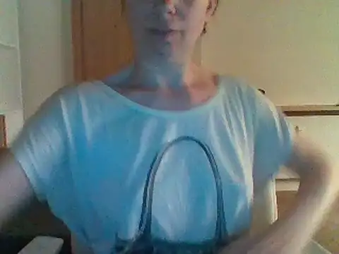 Moi Lina online show from August 6, 10:22 pm
