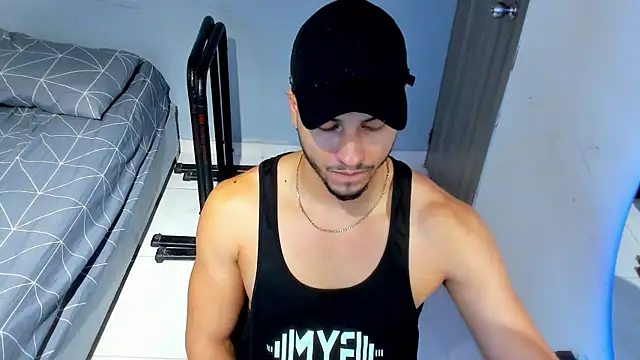 Kris Khalifa69 online show from April 2, 11:13 pm