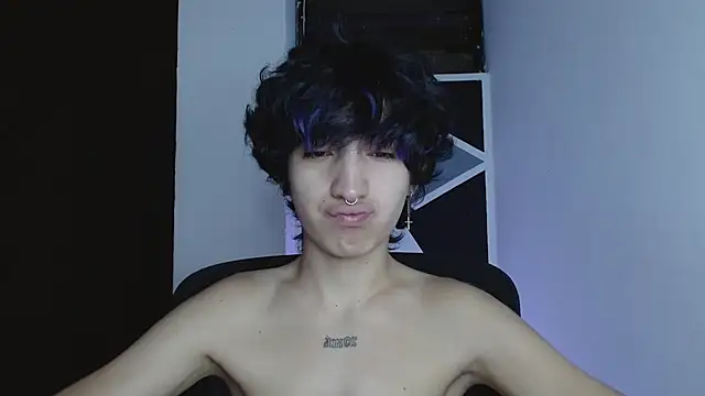 littlextreme online show from February 14, 5:37 am