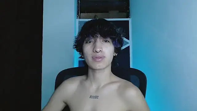 littlextreme online show from March 2, 5:08 am