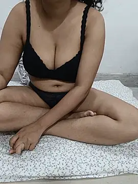 Rubyrosemumbai online show from June 25, 5:28 pm