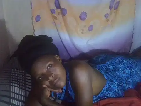 Snapshot of cute-shamza chatting on June 18, 12:31 pm cute-shamza online show from June 18, 12:31 pm
