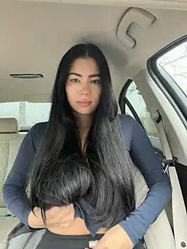 clairewntr online show from March 14, 9:59 am