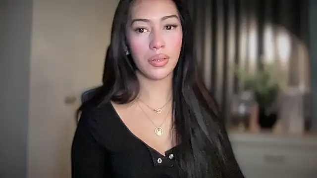 Jasmine Elcock online show from April 19, 5:23 pm