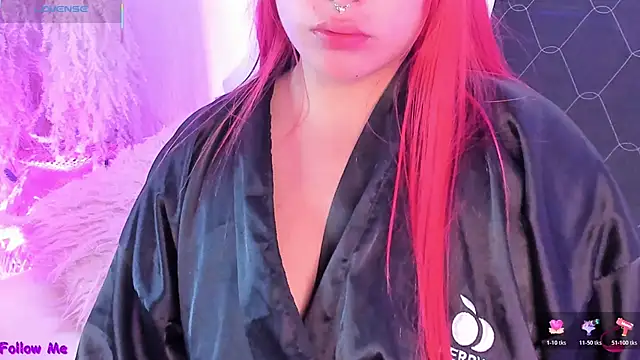 SophieRossi online show from December 18, 4:51 am