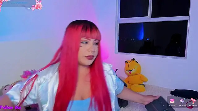 SophieRossi online show from February 7, 7:01 am