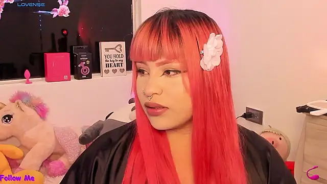 SophieRossi online show from February 8, 4:49 am