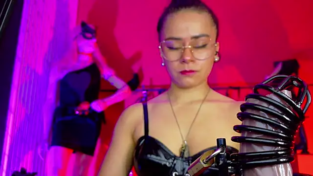 MistressSlut1 online show from January 7, 11:12 am