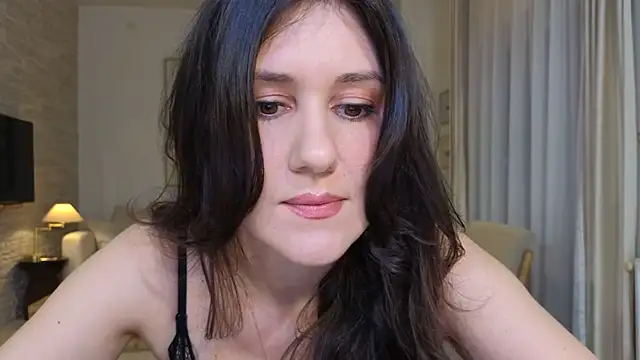 diamond desiree online show from June 1, 9:49 pm
