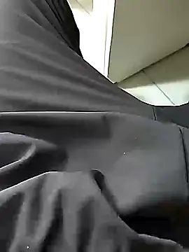 shiiank online show from April 14, 1:28 pm