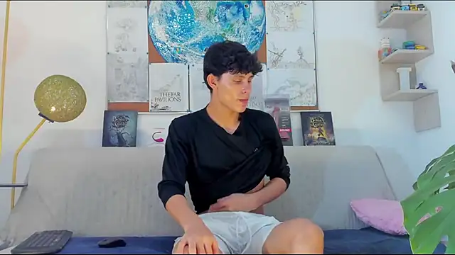 Snapshot of logan_thomas chatting on July 14, 5:51 pm logan thomas online show from July 14, 5:51 pm