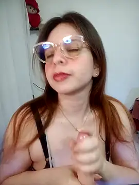 lorenitabella online show from April 14, 9:04 am