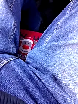 Snapshot of feet_toes chatting on March 8, 11:16 am feet toes online show from March 8, 11:16 am