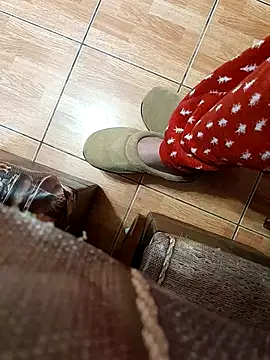 Snapshot of feet_toes chatting on March 18, 5:31 am feet toes online show from March 18, 5:31 am