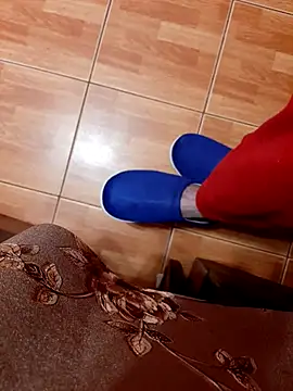 Snapshot of feet_toes chatting on October 16, 4:57 am feet toes online show from October 16, 4:57 am