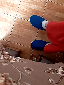 Snapshot of feet_toes chatting on November 4, 7:29 am feet toes online show from November 4, 7:29 am