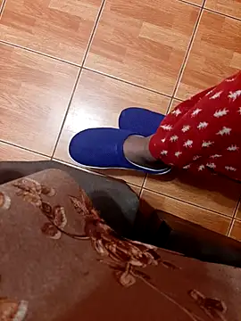 Snapshot of feet_toes chatting on November 24, 6:02 am feet toes online show from November 24, 6:02 am