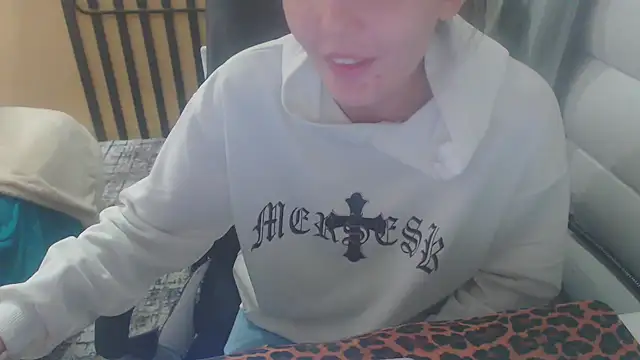 Laco-cO online show from October 27, 5:17 pm