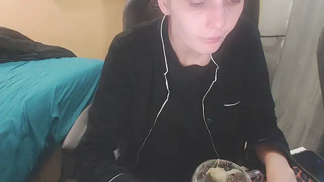 Laco-cO online show from December 3, 11:52 am