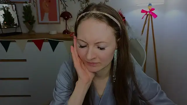 Snapshot of freya_nilsson chatting on December 30, 12:42 pm freya nilsson online show from December 30, 12:42 pm