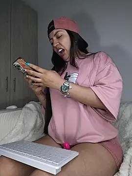 amycute  online show from June 16, 12:13 am