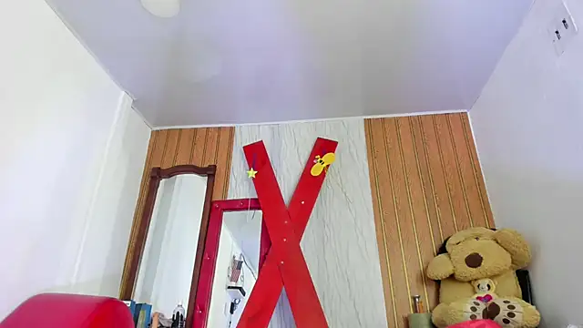 Lunastar02 online show from April 18, 1:59 pm