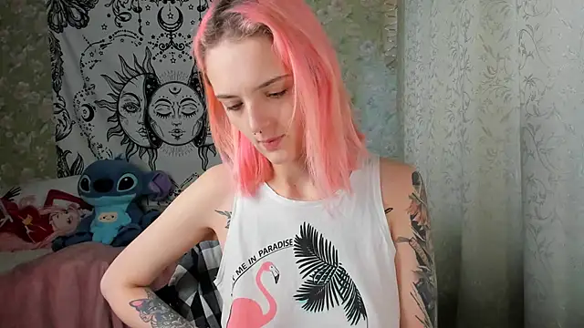 Cutie Adelia online show from December 9, 9:28 am