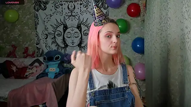 Cutie Adelia online show from December 12, 10:24 am