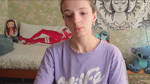 Cutie Adelia online show from June 8, 11:32 am