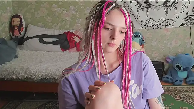 Cutie Adelia online show from June 28, 11:27 am