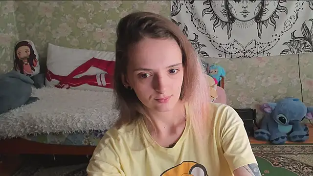 Cutie Adelia online show from July 14, 9:58 am