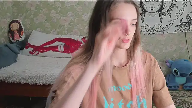Cutie Adelia online show from July 16, 8:53 am