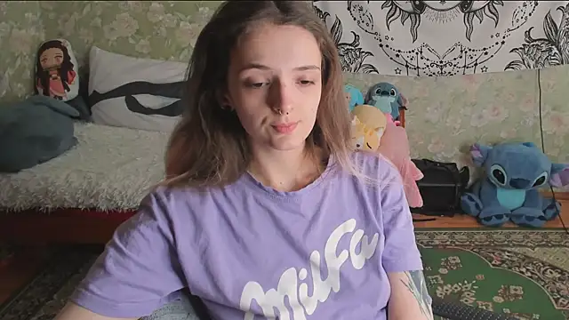 Cutie Adelia online show from July 20, 9:34 am